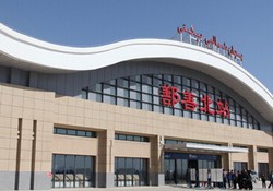 ピチャン北駅の外観